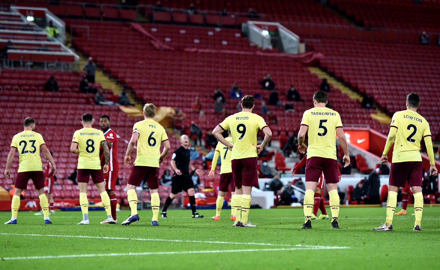 于对方严密 于对方严密